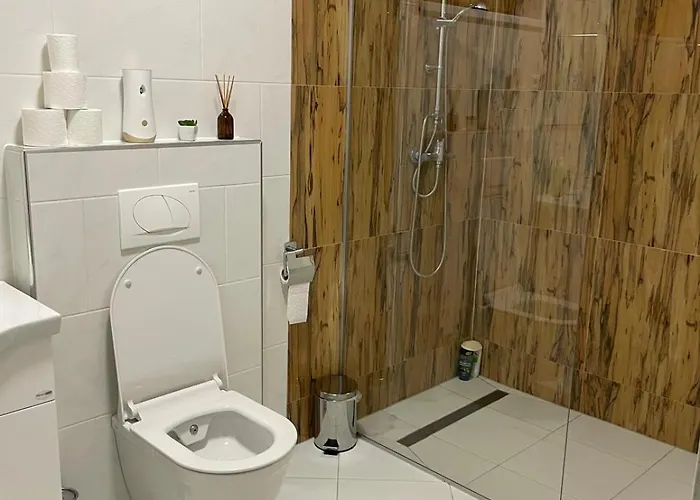 Bella - Prizemlje 察津